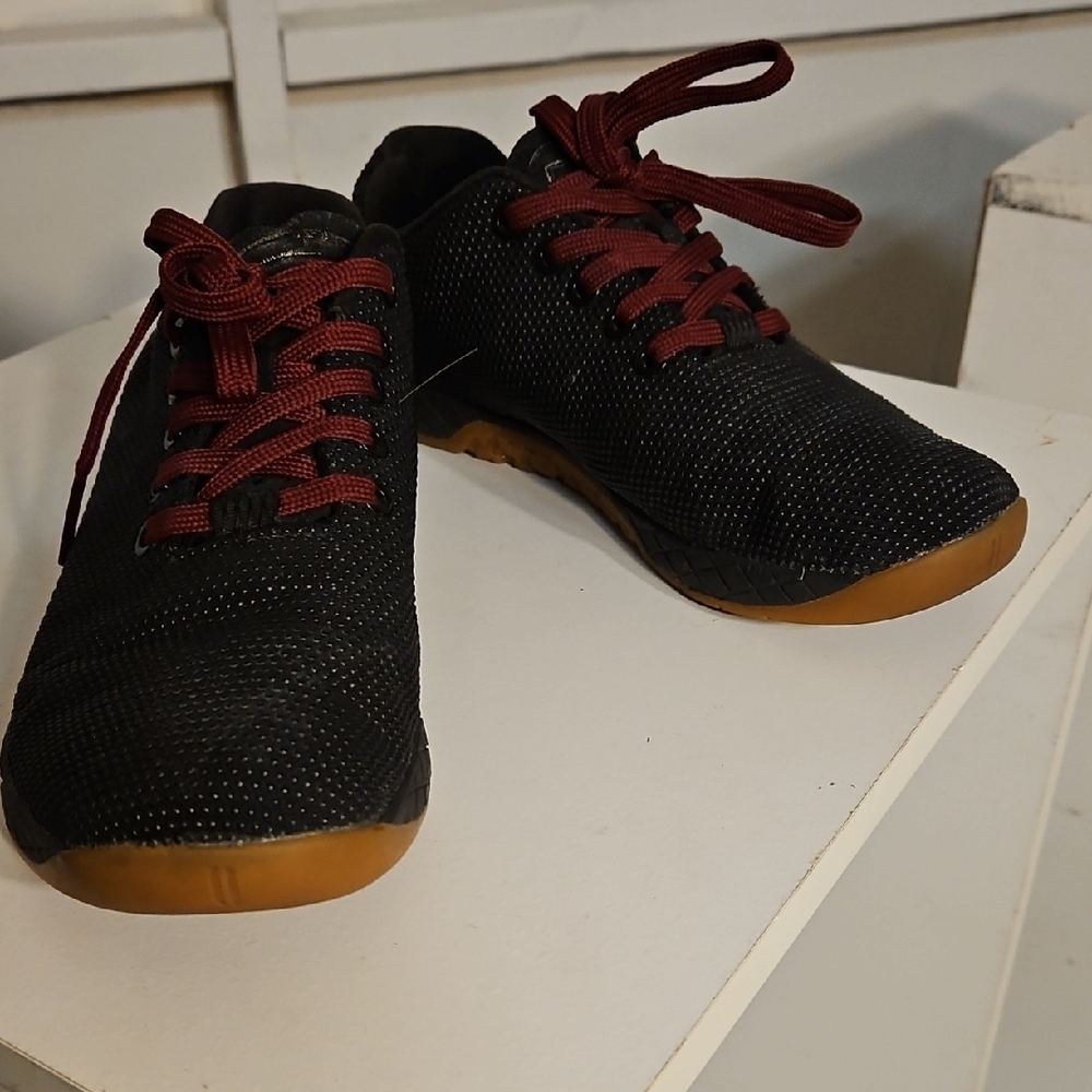 Crossfit No Bull Black Sneakers with Red Laces